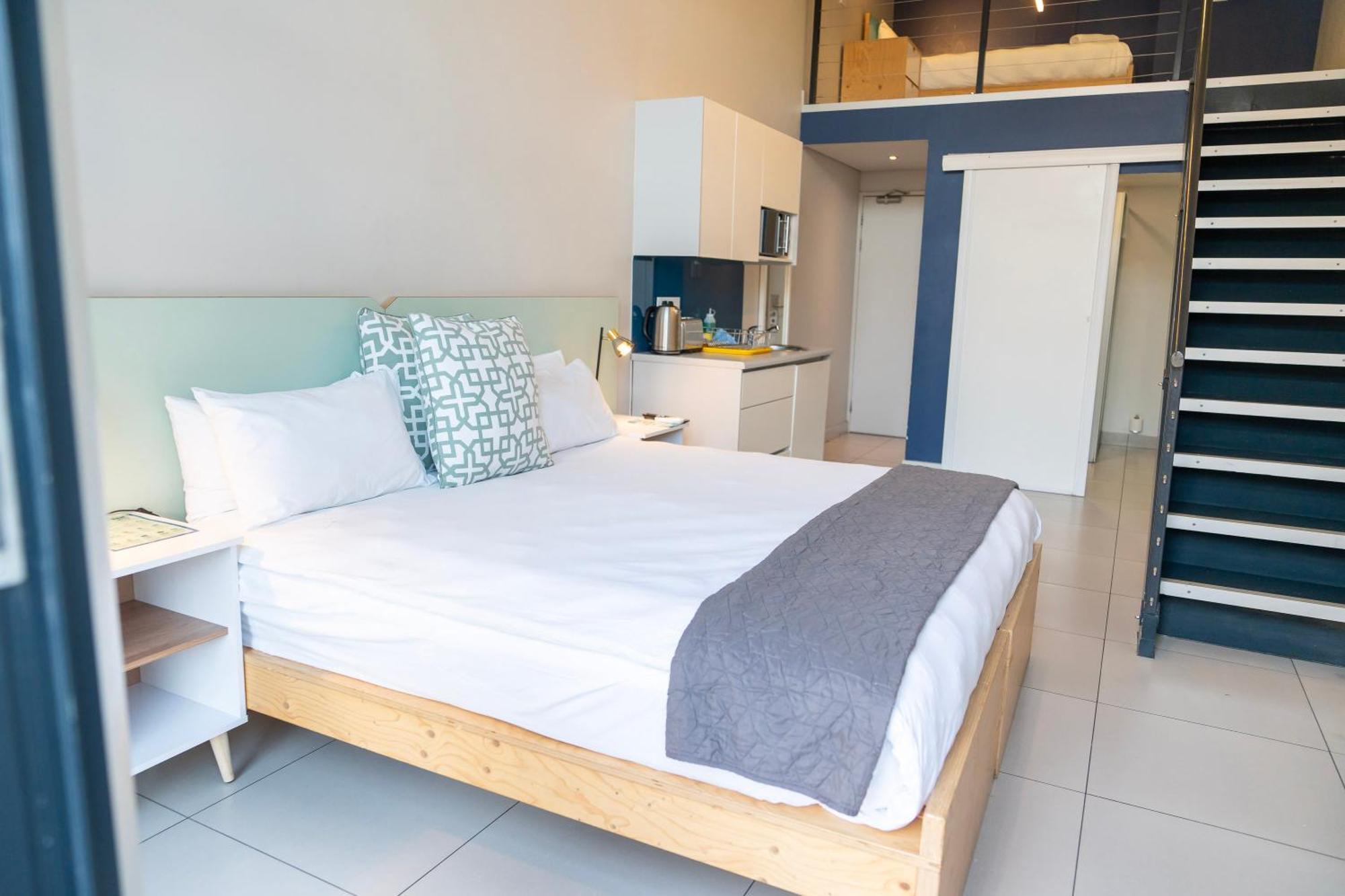Hotel Mojo & Market 3*